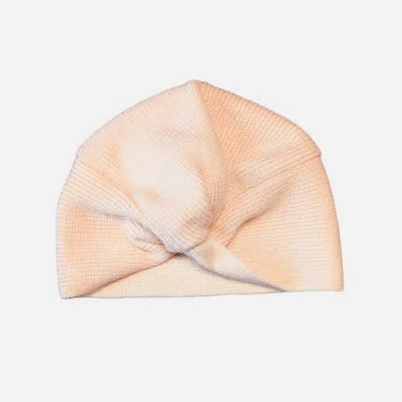 Pale Pink Urban Outfitters Vintage Style Knit Hat - Picture 1 of 8